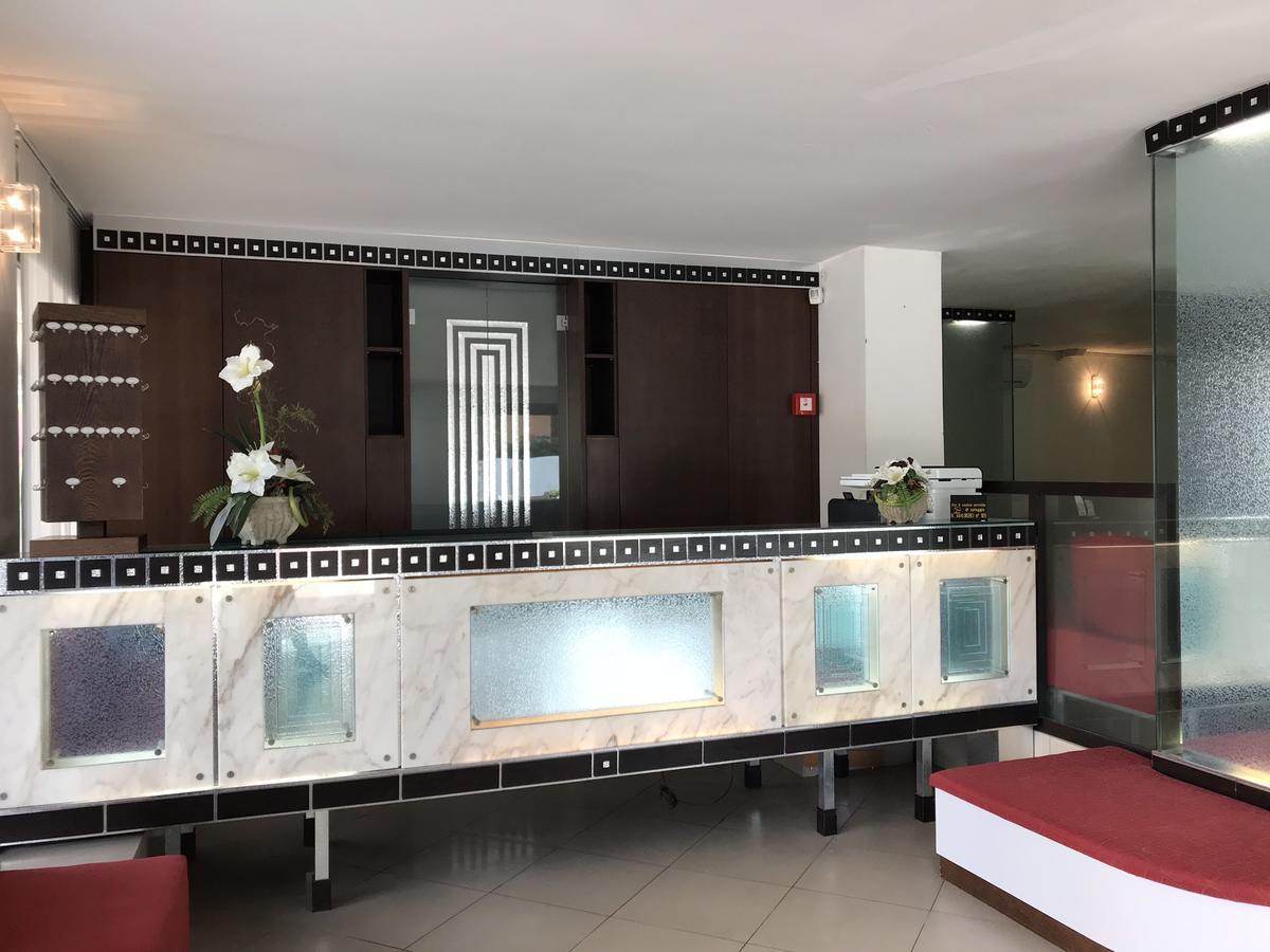 Hotel Gambrinus Ρίμινι Εξωτερικό φωτογραφία